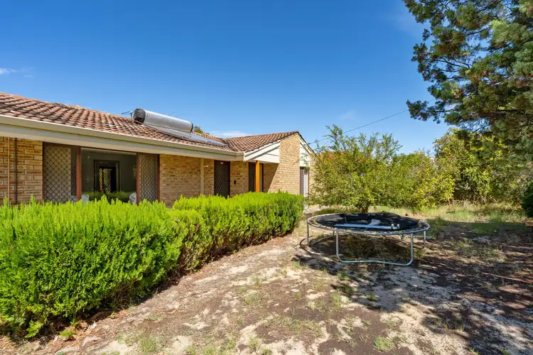 35 Burrendah Boulevard, Willetton WA 6155