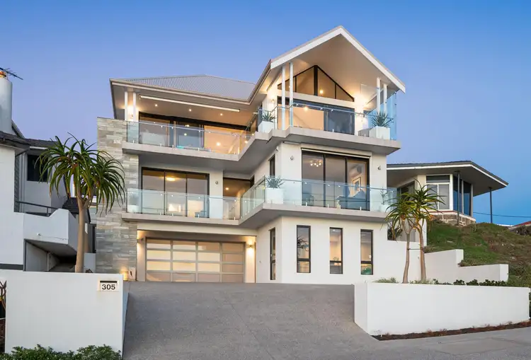 305 West Coast Drive, Trigg WA 6029