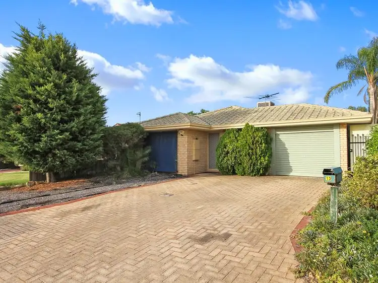 13 Amcer Rise, Stratton WA 6056