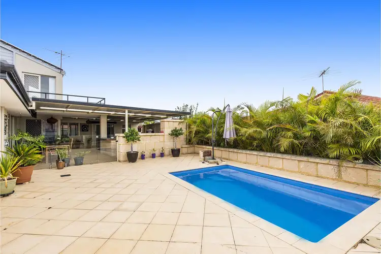 50 Fallbrook Avenue, Woodvale WA 6026