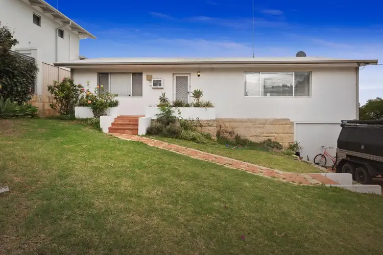 8 Frobisher Avenue, Sorrento WA 6020