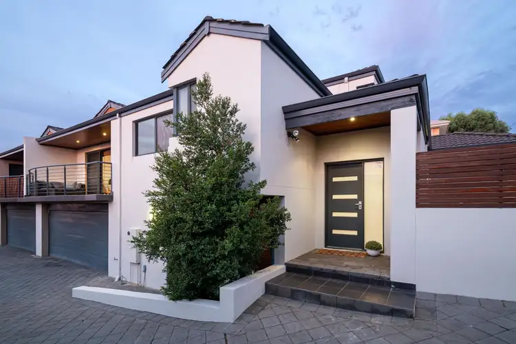 144A Newborough St, Karrinyup WA 6018