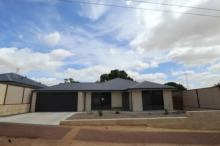 3/30 Lock Street, Narrogin WA 6312
