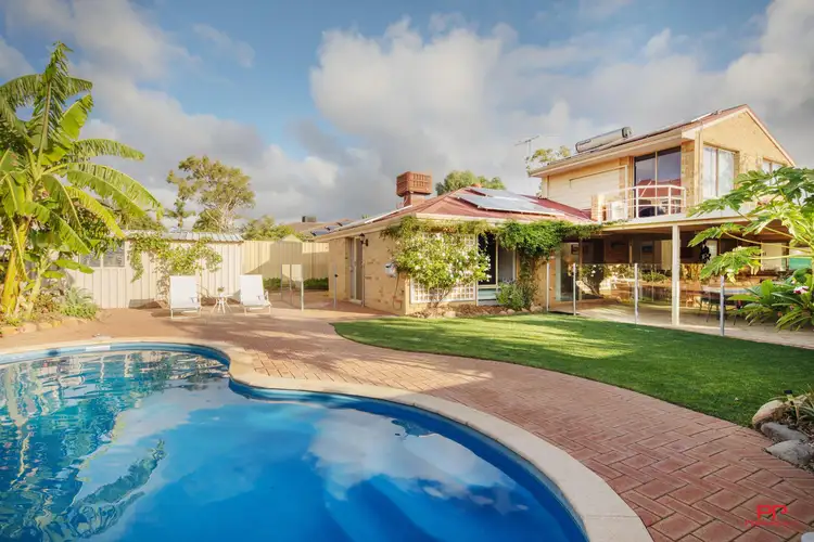 4 Plumdale Way, Woodvale WA 6026
