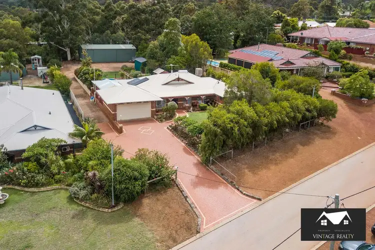 4 White Gum Rise, Byford WA 6122