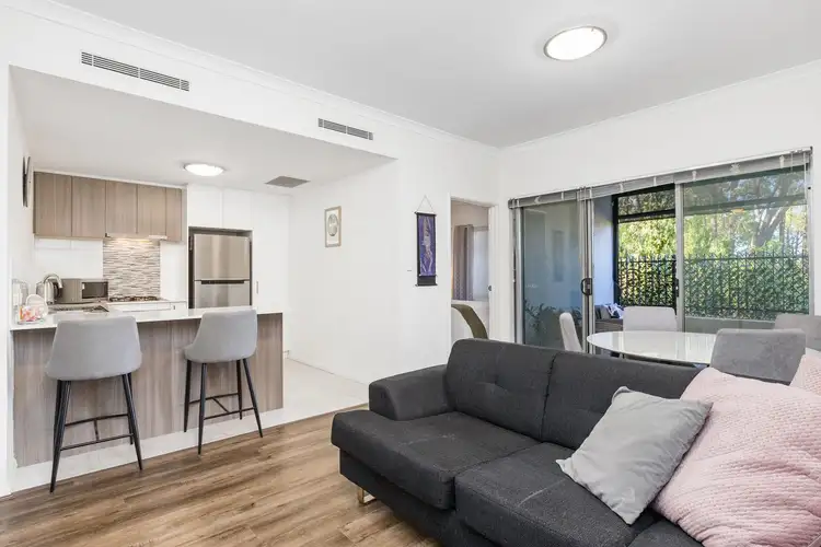 Fourth view of Homely apartment listing, 33/2 Louvre Way, Baldivis WA 6171