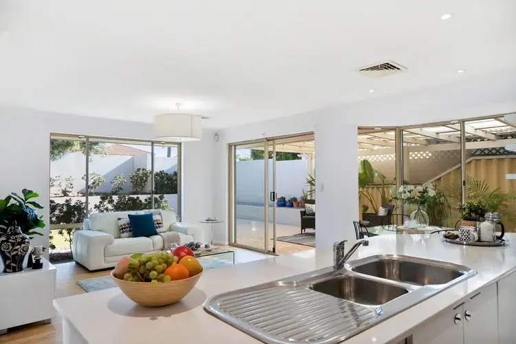 1/30 Ramsdale Street, Doubleview WA 6018
