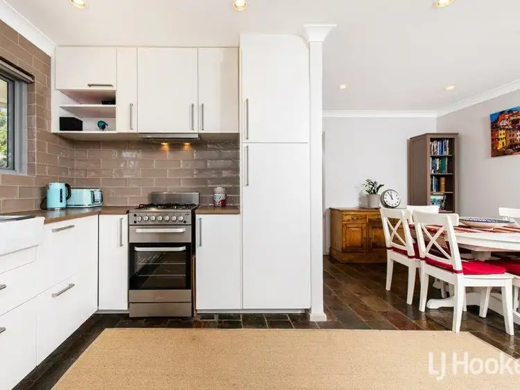 Fifth view of Homely house listing, 10 Newborough Place, Huntingdale WA 6110