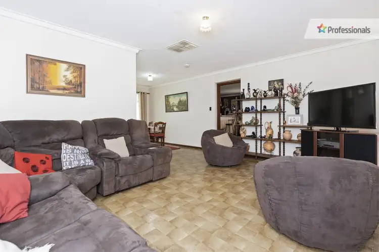 Third view of Homely house listing, 6 The Quarry, Swan View WA 6056