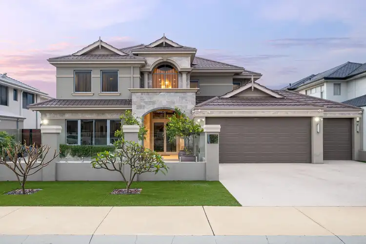 12 Romano Crescent, Iluka WA 6028