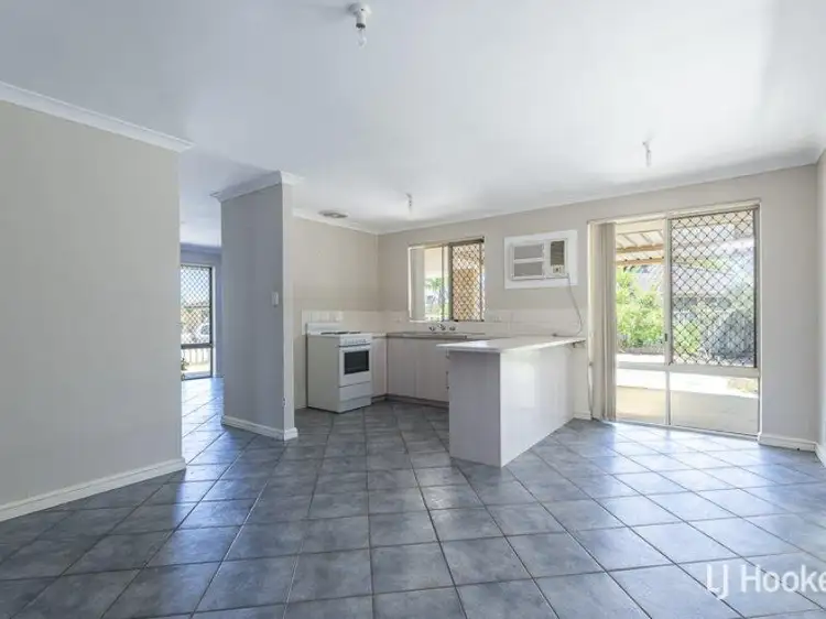 Main view of Homely house listing, 31 Parakeela Grove, Maddington WA 6109