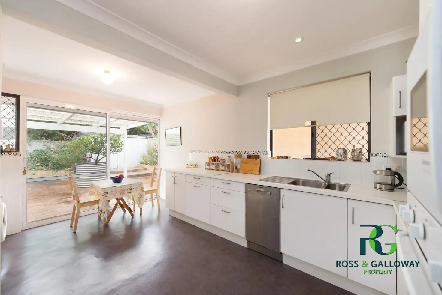 Main view of Homely villa listing, 5/273 Preston Point Road, Bicton WA 6157