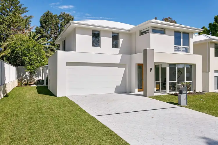 Sixth view of Homely house listing, 2 Mellor Court, Karrinyup WA 6018