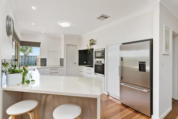 24 Robertson Court, Kingsley WA 6026