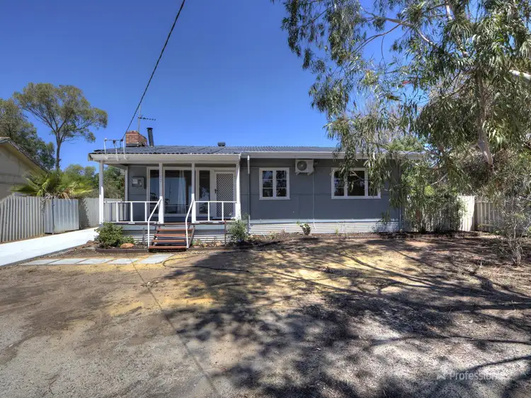 22 Yalbaroo road, Northam WA 6401