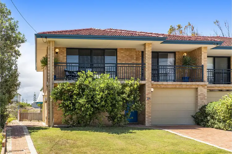 8A Prince Street, Ledge Point WA 6043