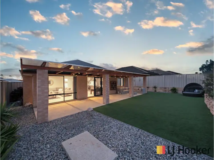 11 Munert Street, Yanchep WA 6035