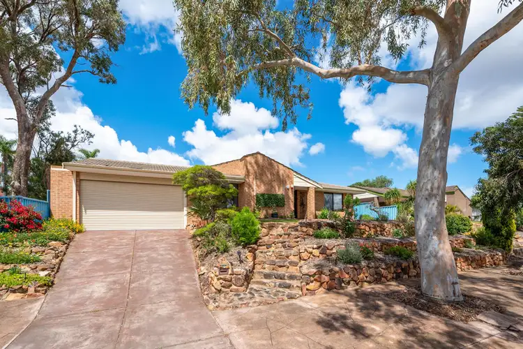 77 The Crest, Woodvale WA 6026