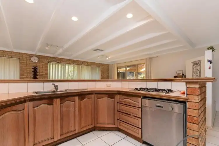 Sixth view of Homely house listing, 10 Albatross Pass, Willetton WA 6155