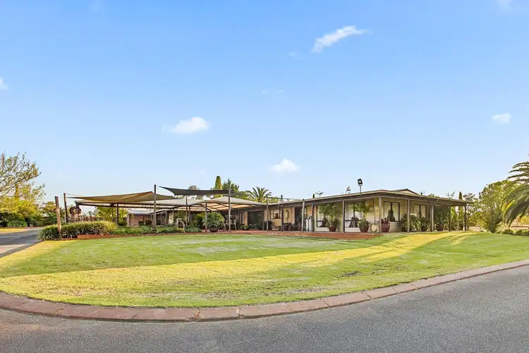 141 Cumming Road, Oakford WA 6121