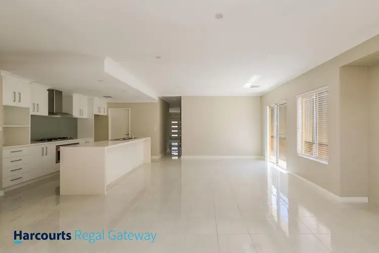 Sixth view of Homely house listing, 6 Luna Link, Wandi WA 6167