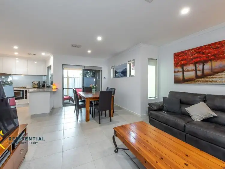 11C Phillips Grove, Innaloo WA 6018