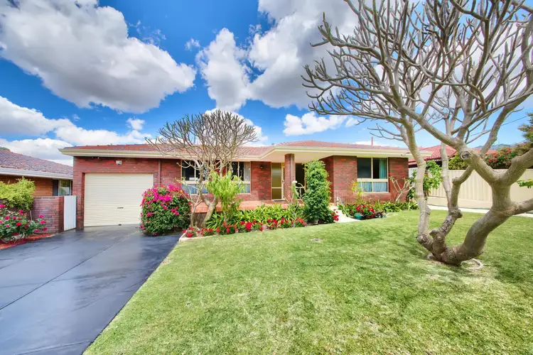 120 Vickers Street, Hamersley WA 6022