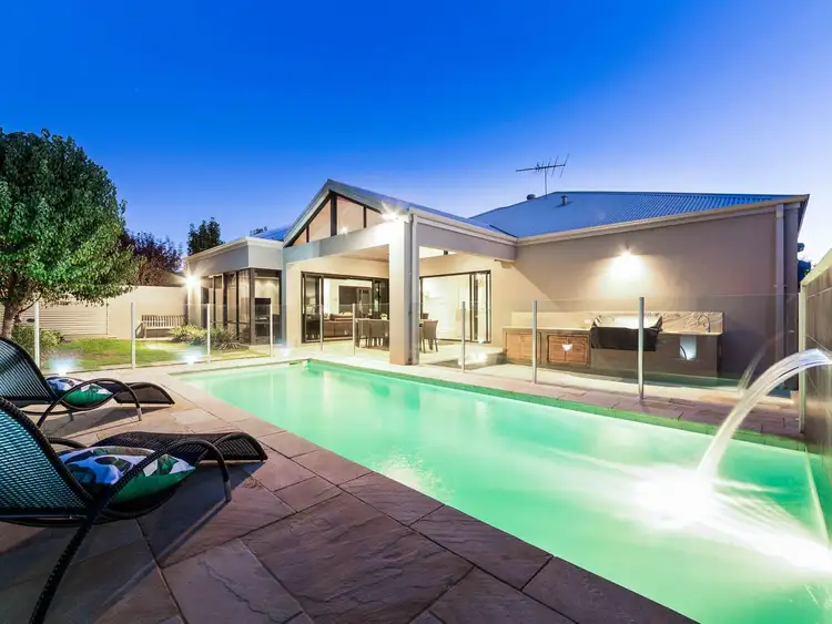 7 Cassino Drive, Stirling WA 6021