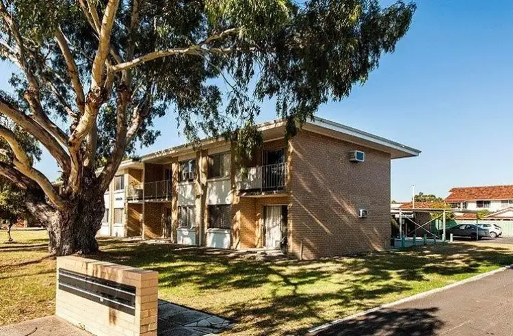 4/10-12 Walter Road, Inglewood WA 6052