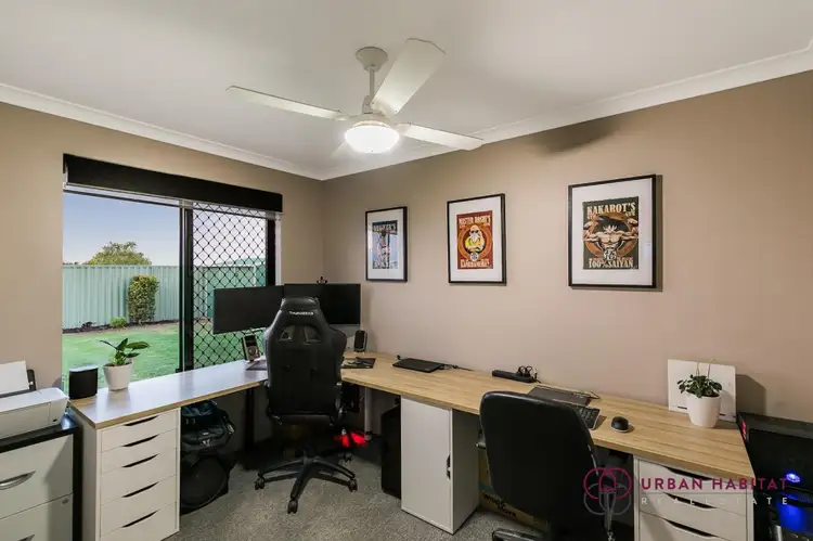 Fifth view of Homely house listing, 8 Hueston Lookout, Leda WA 6170