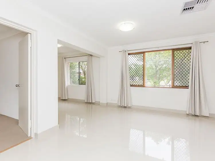 Fourth view of Homely house listing, 18 Glennon Way, Rossmoyne WA 6148