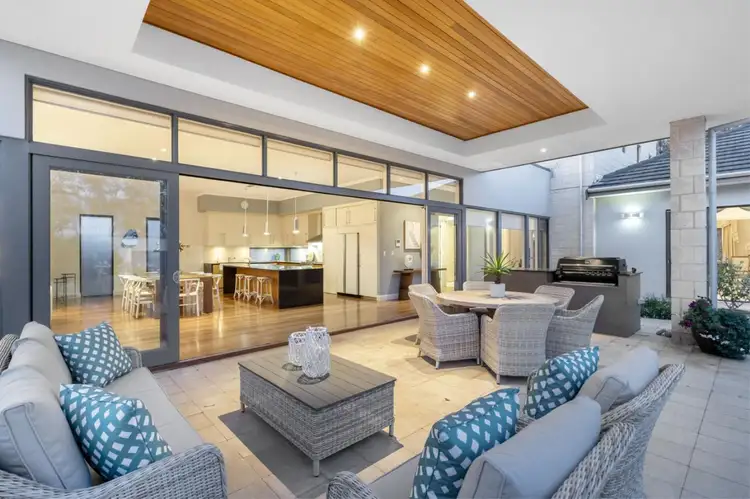42 Goldsmith Road, Dalkeith WA 6009