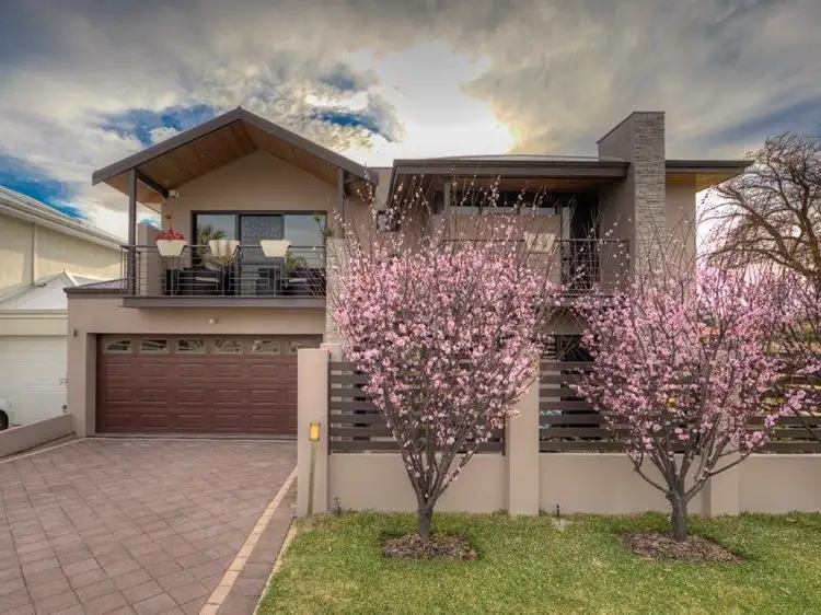 27 BROWNING STREET, Yokine WA 6060