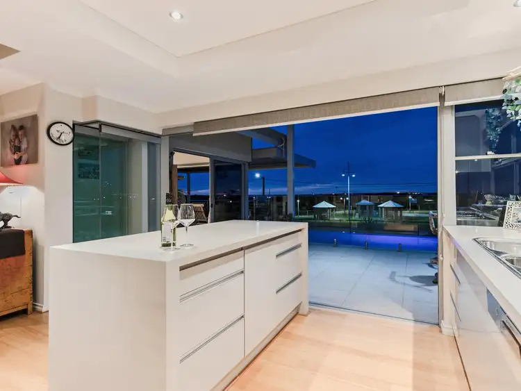Sixth view of Homely house listing, 2 Alexandra Street, Rockingham WA 6168