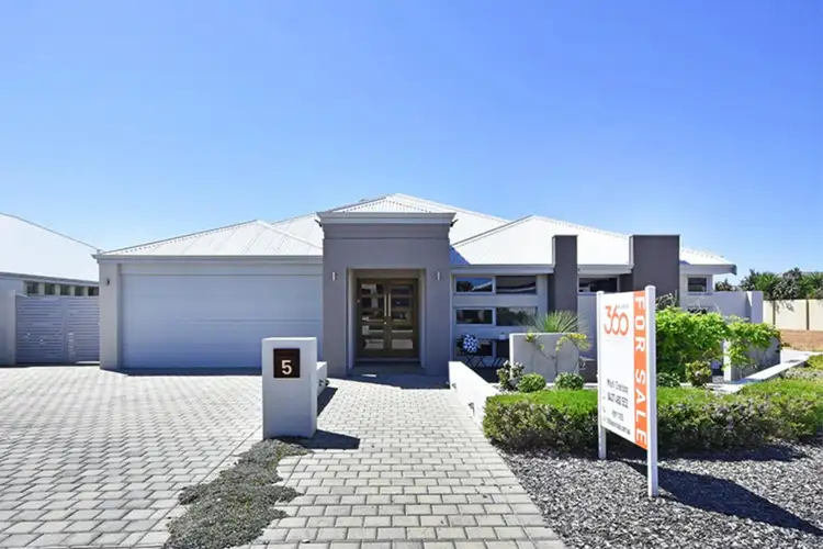 Second view of Homely house listing, 5 Croft Way, The Vines WA 6069