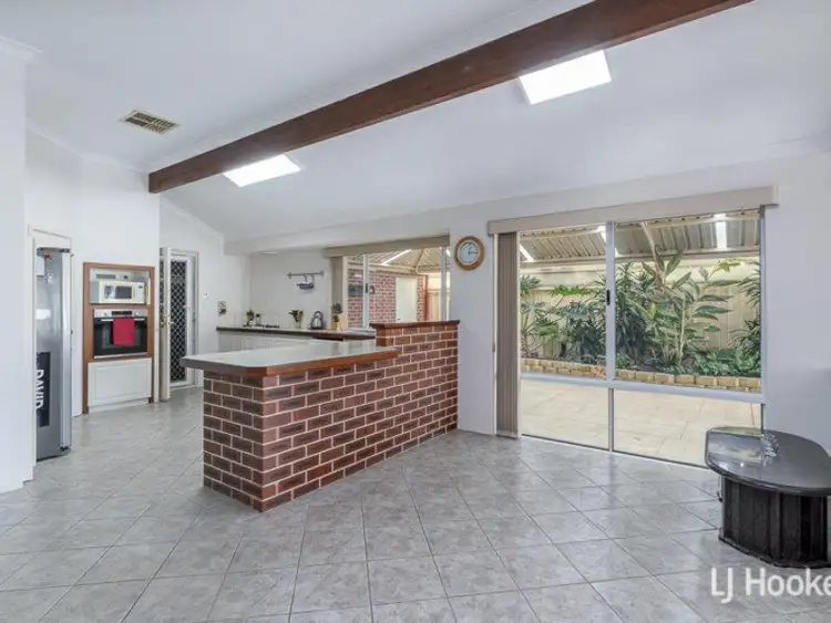 Sixth view of Homely house listing, 6 Venturer Court, Thornlie WA 6108