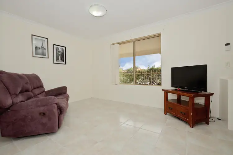 Fourth view of Homely house listing, 9 Flanders Place, Alexander Heights WA 6064