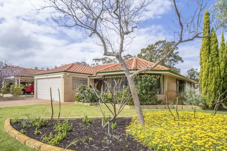 1 Warner Court, Manning WA 6152