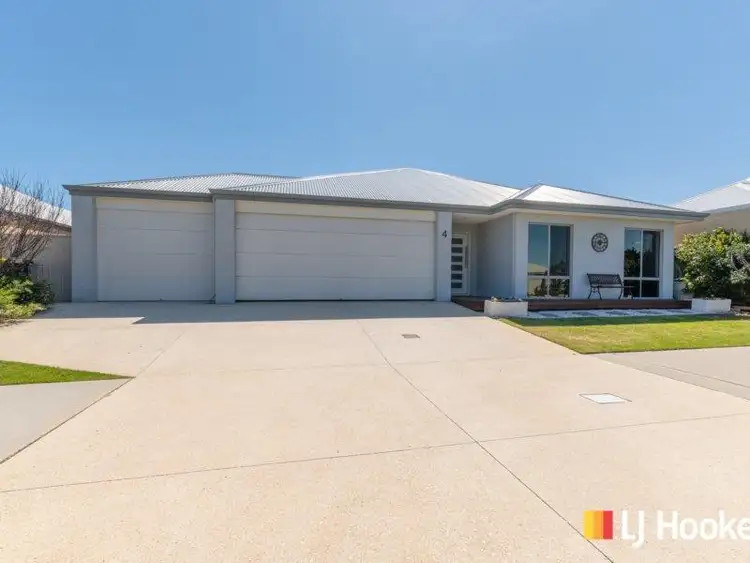 Second view of Homely house listing, 4 Leeway Loop, Alkimos WA 6038