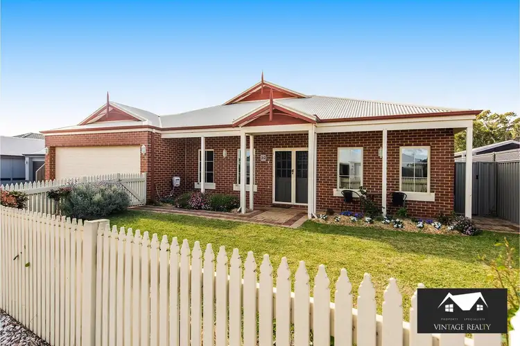 32 Colesbrook Drive, Byford WA 6122