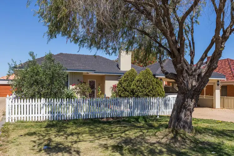 38 Pembroke Street, Bicton WA 6157