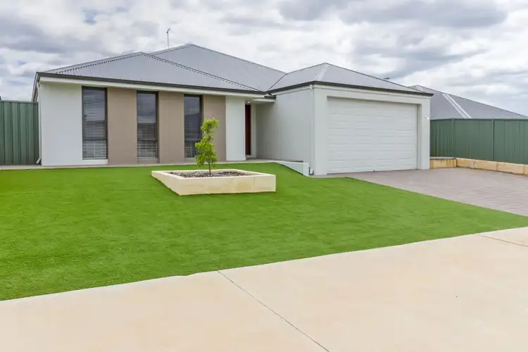 5 Darwinia Crescent, Helena Valley WA 6056