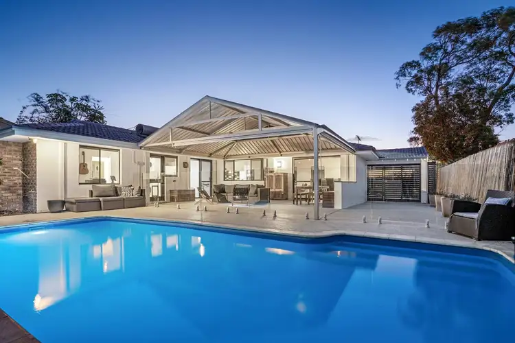 6 Emerald Way, Carine WA 6020