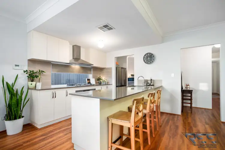 Sixth view of Homely house listing, 2 Wildflower View, Piara Waters WA 6112