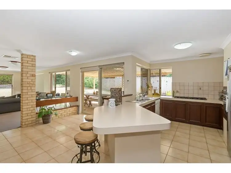 69 Macleod Road, Applecross WA 6153