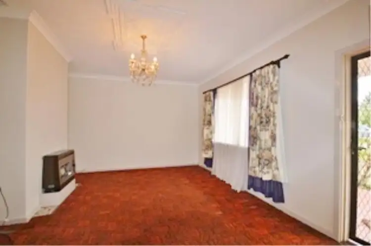 Third view of Homely house listing, 10 Gladstone Crescent, Collie WA 6225