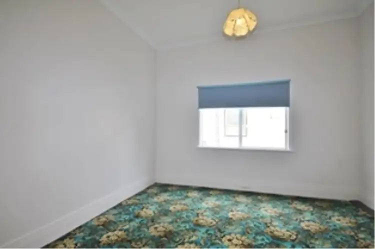 Seventh view of Homely house listing, 10 Gladstone Crescent, Collie WA 6225