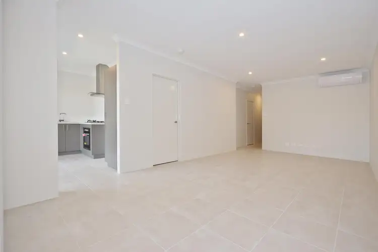 Sixth view of Homely unit listing, 4/110 Piazza Link, Alkimos WA 6038