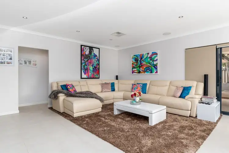 Fourth view of Homely house listing, 8 Vetiver Link, Atwell WA 6164