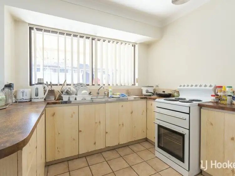 Fourth view of Homely house listing, 2 Pallinup Place, Gosnells WA 6110
